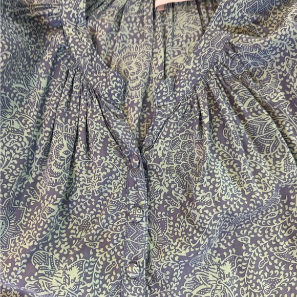 Green Patterned Two-Piece Set - Picture 6 of 7